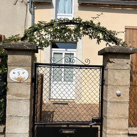 La Sauveroise Saint-Sauveur-en-Puisaye Exteriér fotografie