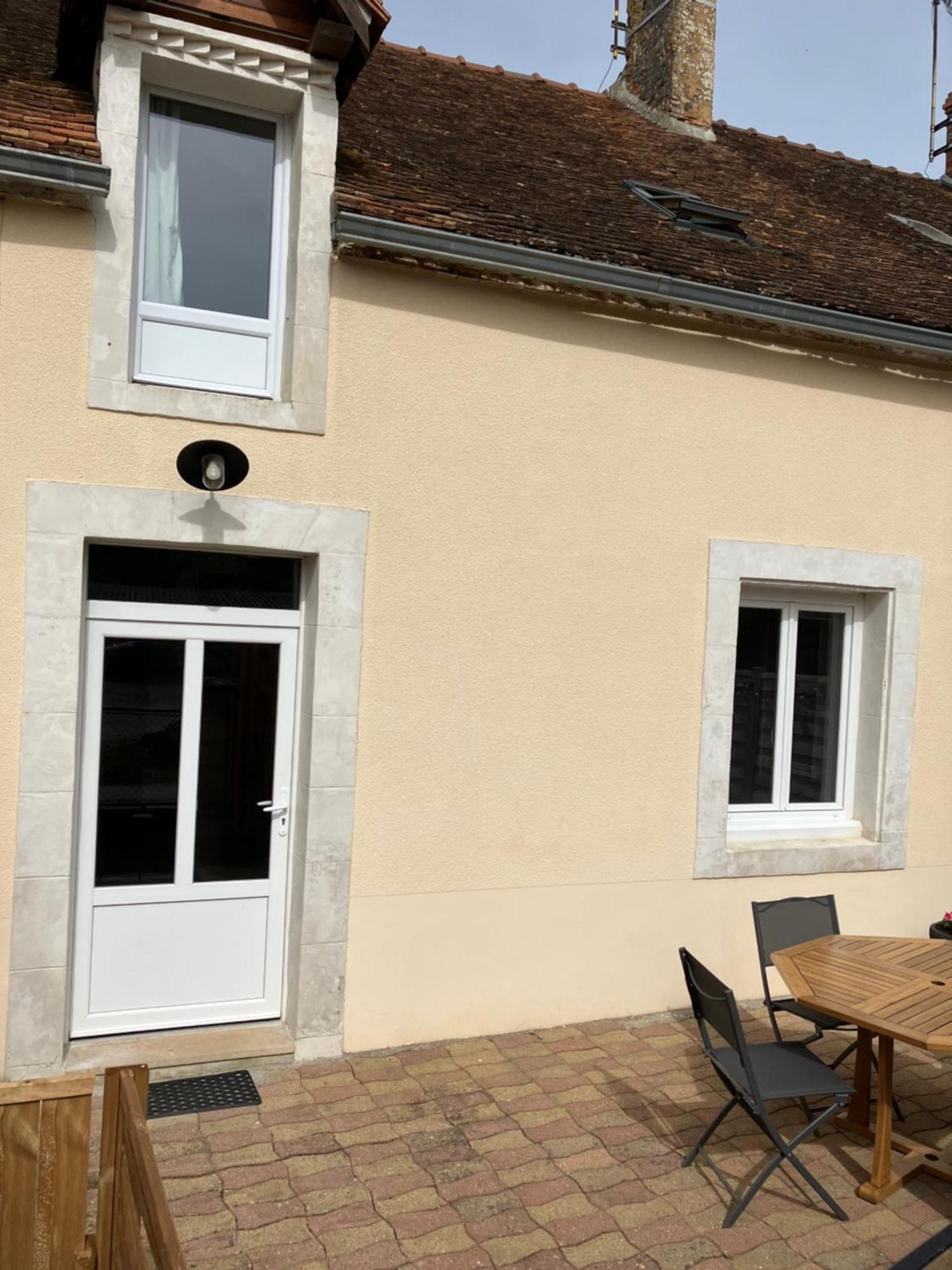 La Sauveroise Saint-Sauveur-en-Puisaye Exteriér fotografie